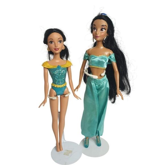 Disney Princess Jasmine Dolls Set Disney Store Aladdin Teal Outfit Gold earrings - Picture 1 of 6